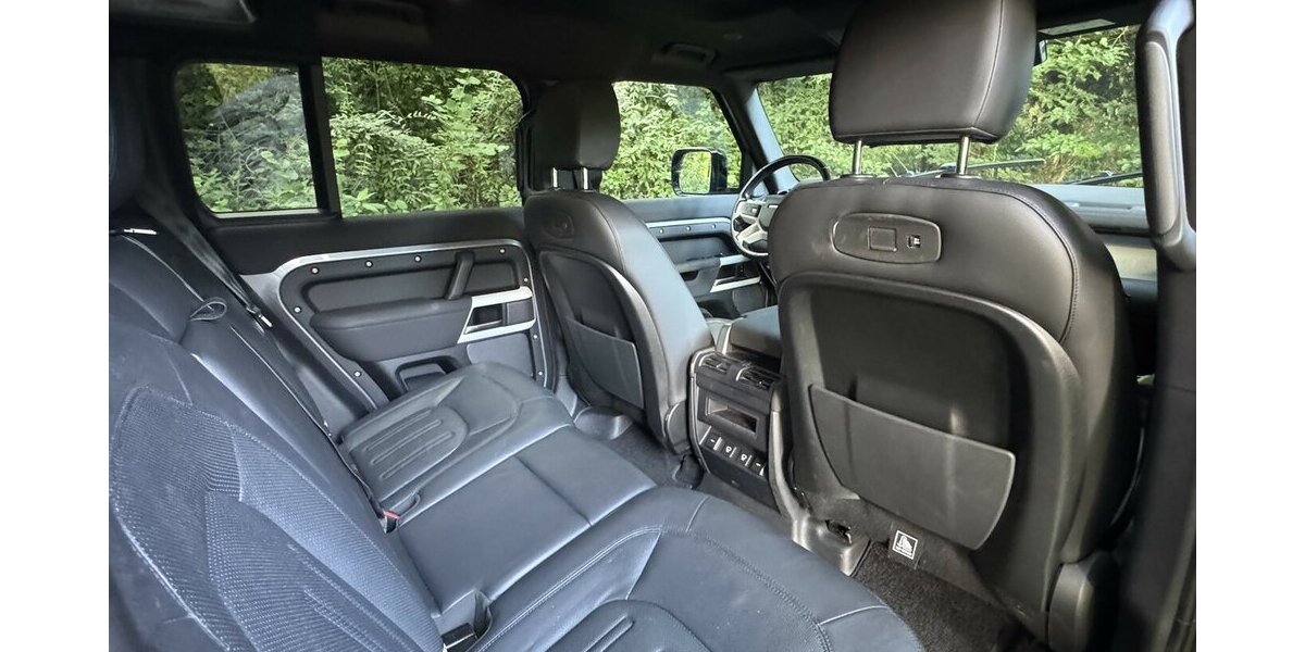 Land Rover Defender 110 SE 1. Hd. Scheckheft unfallfrei 53.000 km 54.999 &euro; Hamburg 22339
