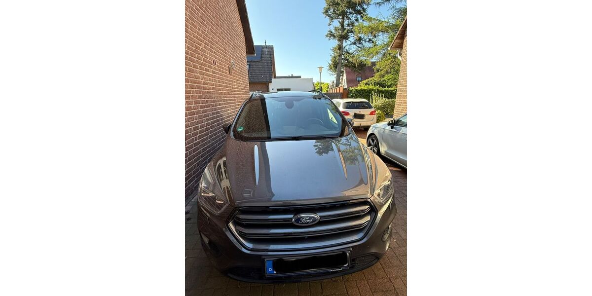 Ford Kuga 86.000 km 14.999 &euro; Xanten 46509