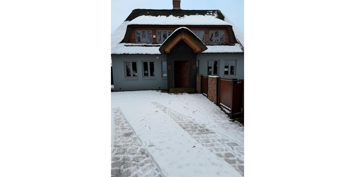 EXCLUSIVES REETDACH-LANDHAUS Nähe Hamburg 5 zimmer