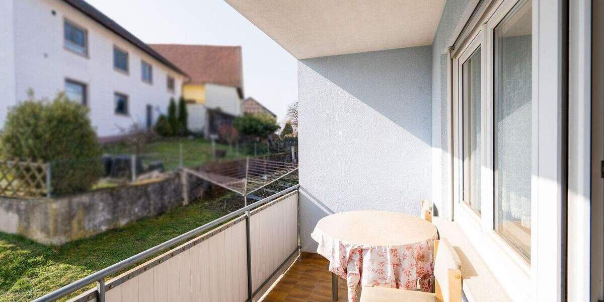 Mehrfamilienhaus, Wohnhaus Strahlungen - 6 Zimmer, 164 m&sup2;, 240.000&euro; | Angebot:25738674