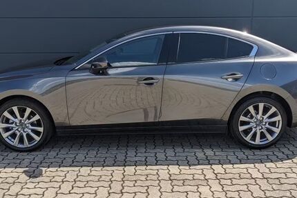 Mazda 3 29.999 km 24.999 &euro; Karlsruhe 76137