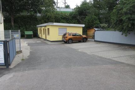 Gewerbeeinheit bestehend aus Büro Halle Freifläche 916m² Feucht zimmer