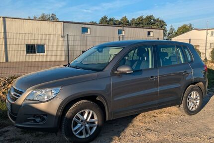 VW Tiguan 80.000 km 9.900 &euro; Horn-Bad Meinberg 32805