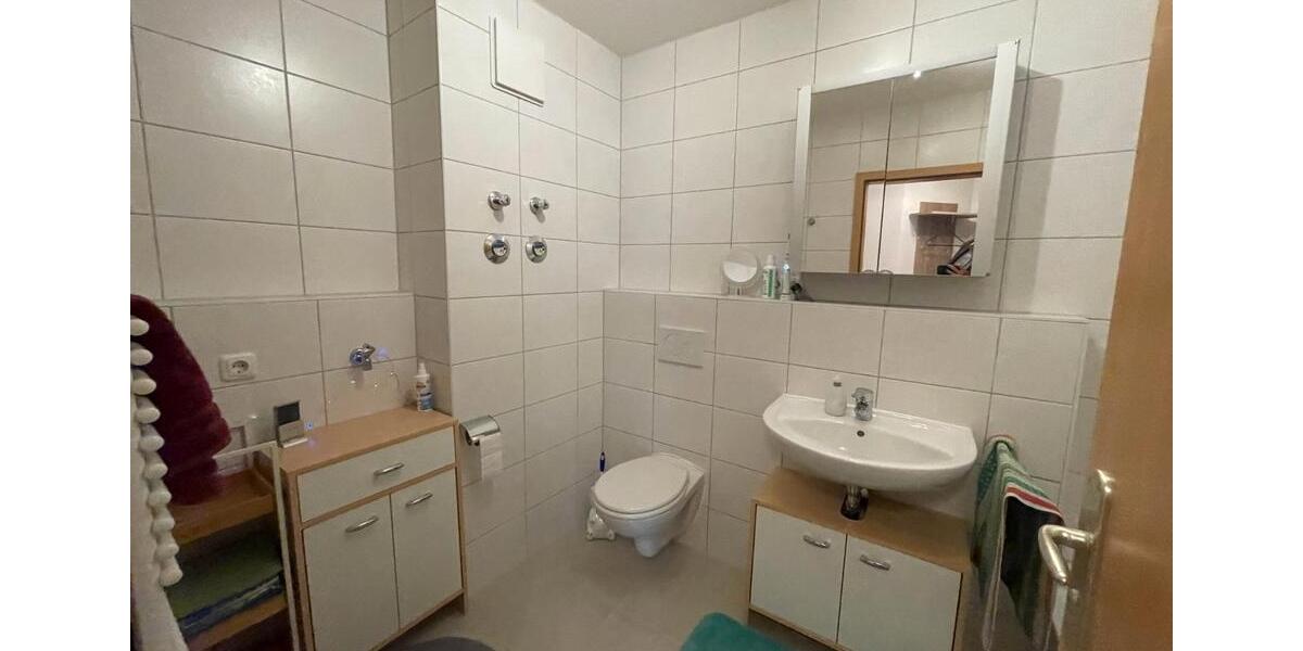 Dachgeschoßwohnung Nittendorf - 2 Zimmer, 50 m&sup2;, 750&euro; | Angebot:26165776