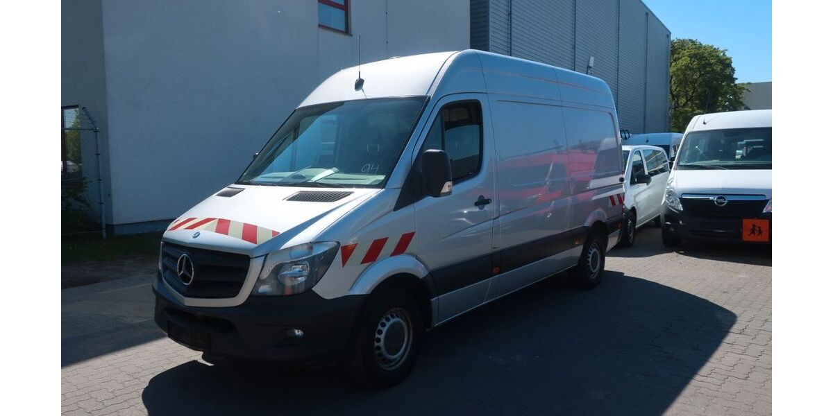 Mercedes-Benz Sprinter 185.689 km 15.900 &euro; Hannover 30179