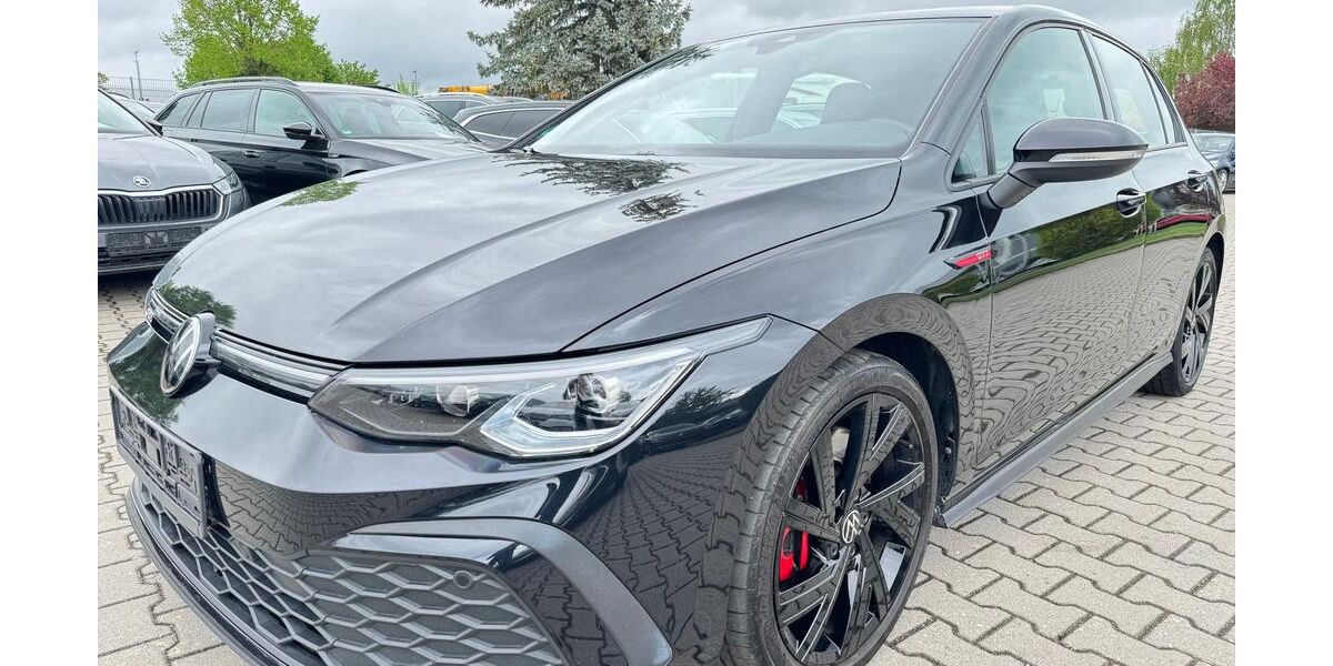 VW Golf 81.067 km 23.490 &euro; Nabburg 92507
