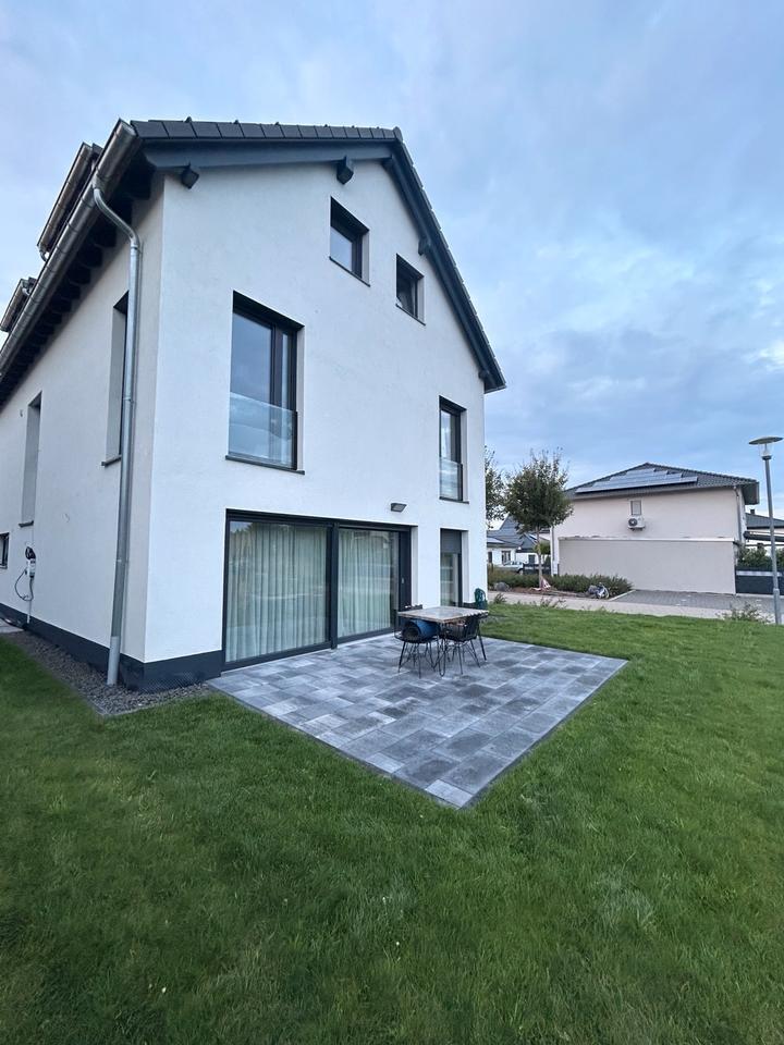 Haus - Neubau - Neubaugebiet In der Bitz