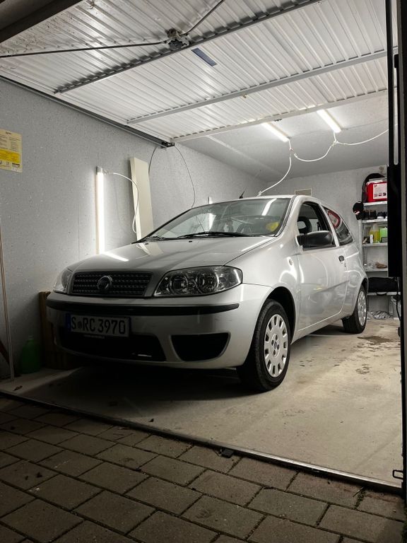 Fiat Punto 165.000 km 1.450 € Stuttgart 70565