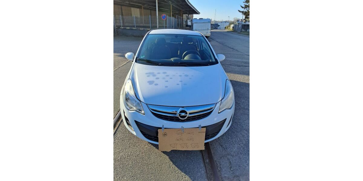 Opel Corsa 66.750 km 4.790 &euro; Lübeck 23568
