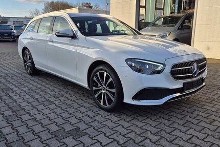 Mercedes-Benz E 300 e T Avantgarde AHK, LED, Rückfahrkamera, App 55.700 km 26.990 &euro; Rodgau 63110