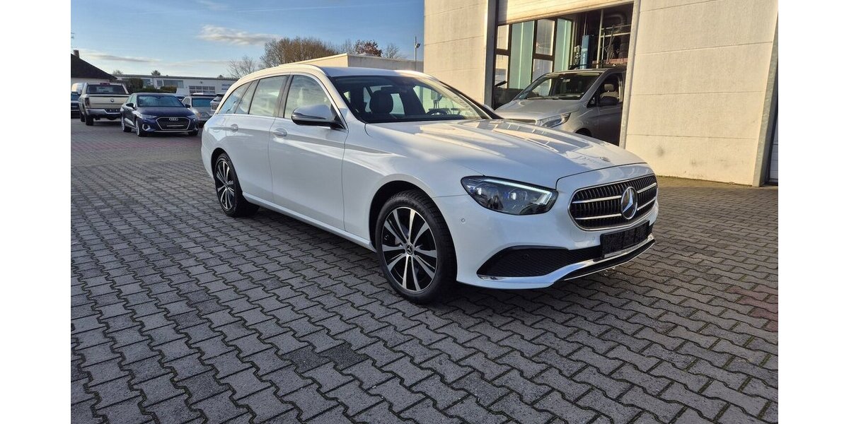 Mercedes-Benz E 300 e T Avantgarde AHK, LED, Rückfahrkamera, App 55.700 km 26.990 &euro; Rodgau 63110