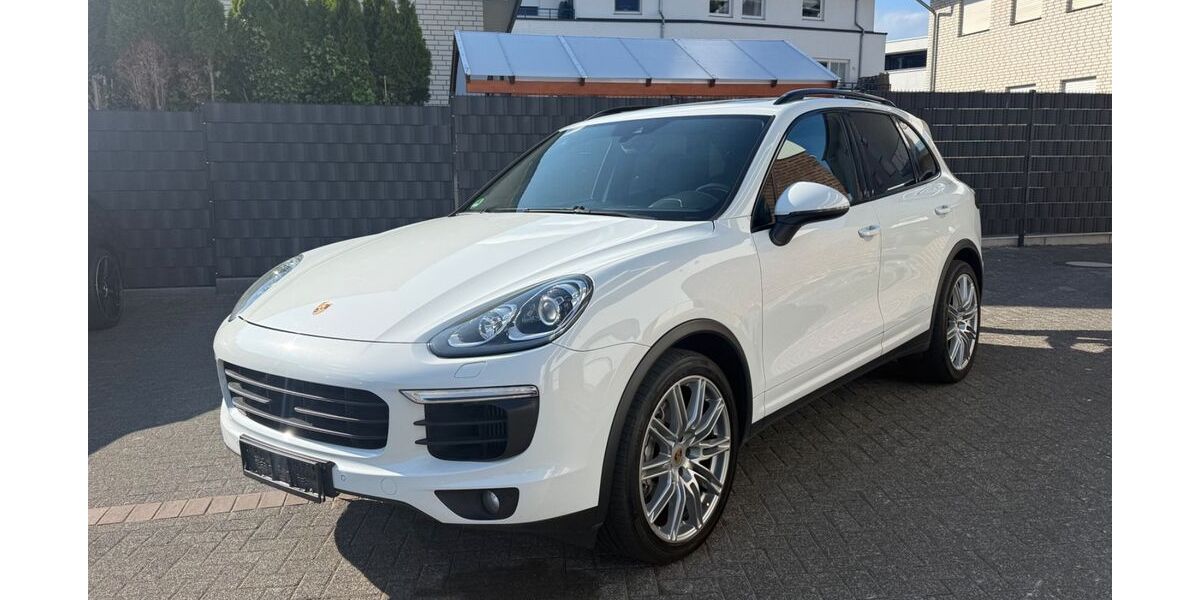 Porsche Cayenne 119.234 km 29.900 &euro; Schloß Holte-Stukenbrock 33758