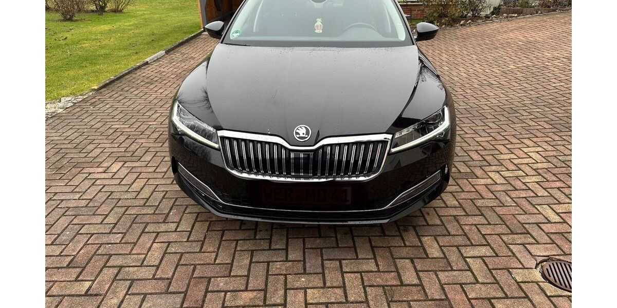 Skoda Superb 73.500 km 22.900 &euro; Laugna 86502