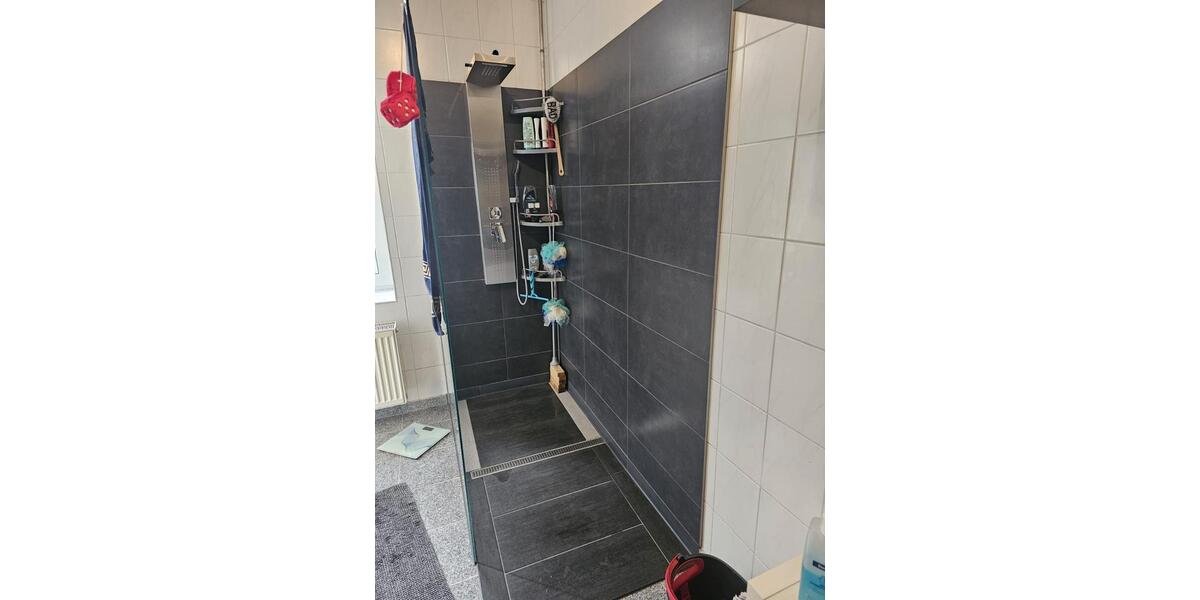 Etagenwohnung Gronau (Leine) - 4 Zimmer, 151 m&sup2;, 1.300&euro; | Angebot:26507162