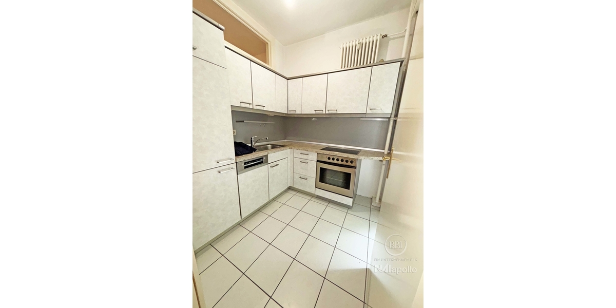 PRAKTISCHE HOCHPARTERRE-WOHNUNG MIT GROSSEM BALKON IM BEGEHRTEN BAYERISCHEN VIERTEL! 2 zimmer