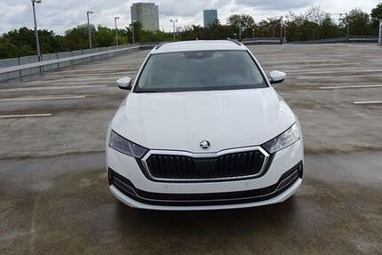 Skoda Octavia 44.000 km 24.900 &euro; München 80686