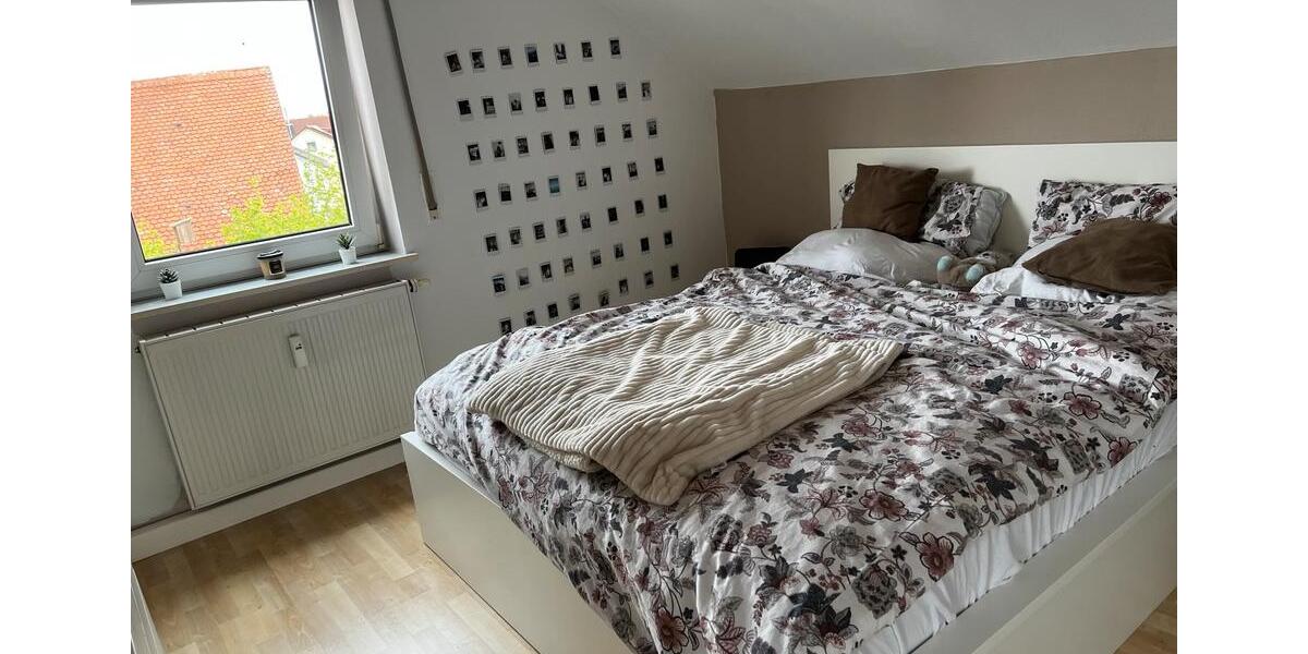 Dachgeschoßwohnung Meitingen - 3 Zimmer, 65 m&sup2;, 850&euro; | Angebot:26678749