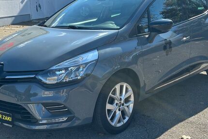 Renault Clio 78.266 km 8.950 &euro; Tuttlingen 78532