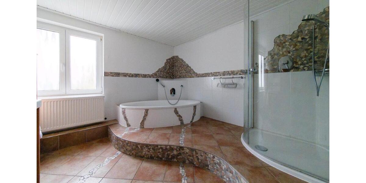 Einfamilienhaus Ernsgaden - 6 Zimmer, 157 m&sup2;, 1.500&euro; | Angebot:25442073