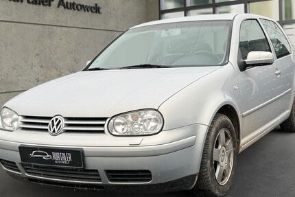 VW Golf 248.000 km 1.999 &euro; Jülich 52428