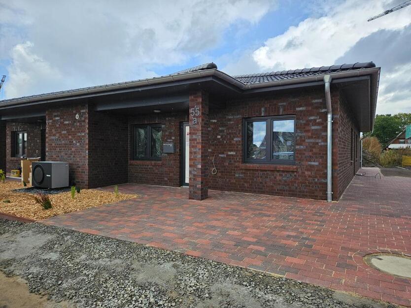 Erstbezug* Doppelhaushälfte mit Carport und überdachter Terrasse