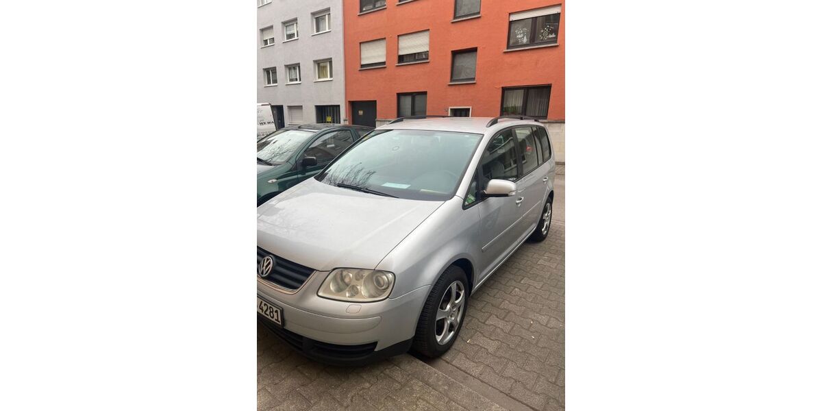 VW Touran 253.000 km 2.600 &euro; Mannheim 68163