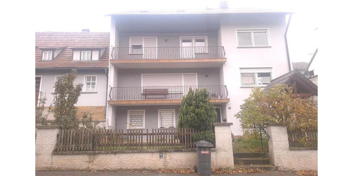 Großzügiges Wohnhaus mit Scheunen in Lif Roth 7 zimmer