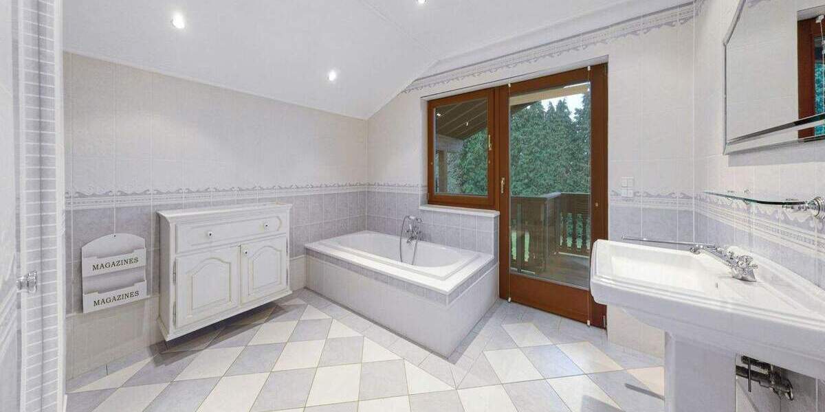 Großzügiges Einfamilienhaus mit Entwicklungspotenzial in ruhiger Lage von Niederkassel Rheidt 6 zimmer