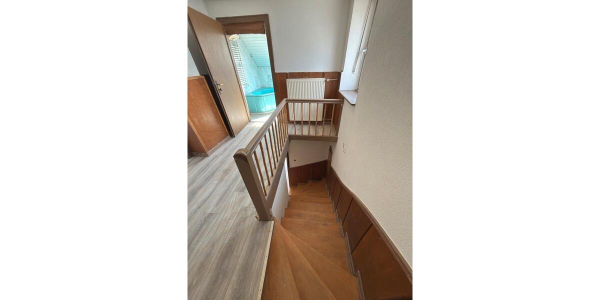 Einfamilienhaus Überherrn - 6 Zimmer, 180 m&sup2;, 219.000&euro; | Angebot:26250262