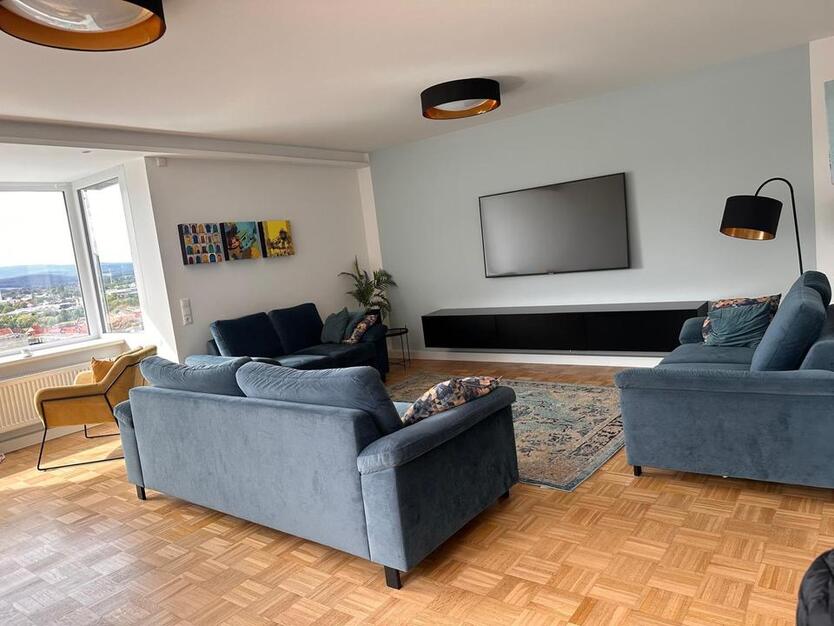 Exklusives Terrassenhaus mit traumhaftem Ausblick - optional vollmöbliert