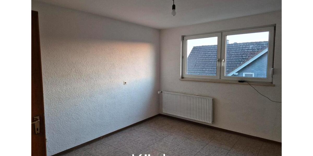Dachgeschoßwohnung Kirchhain - 3 Zimmer, 80 m&sup2;, 500&euro; | Angebot:26272102