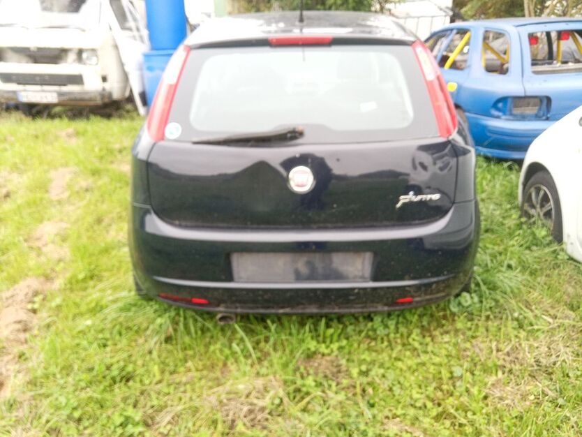 Fiat Punto 240.000 km 550 € Stimpfach 74597