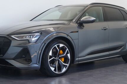 Audi e-tron 125.279 km 32.990 &euro; Wiesbaden 65205