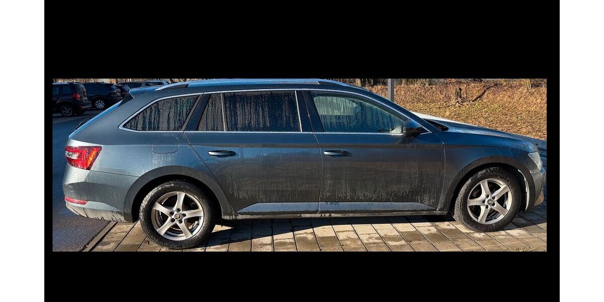 Skoda Superb 168.287 km 15.900 &euro; Karlsruhe 76199