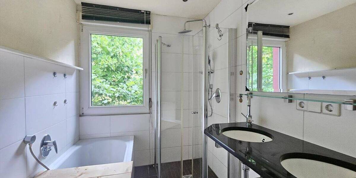 Mehrfamilienhaus, Wohnhaus Adelsheim Sennfeld - 7 Zimmer, 185 m&sup2;, 350.000&euro; | Angebot:25819051