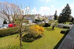 * Blick ins Grüne * ruhige 2-Zimmer-Wohnung * 2 sonnige Balkone * 1 Stellplatz * zentrumsnah * - Etagenwohnung Germering | Angebot:26677727
