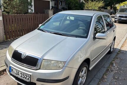 Skoda Fabia 148.500 km 1.690 &euro; München 80634