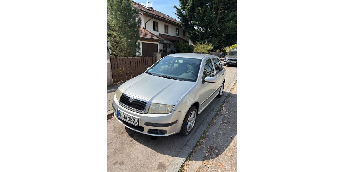 Skoda Fabia 148.500 km 1.690 &euro; München 80634