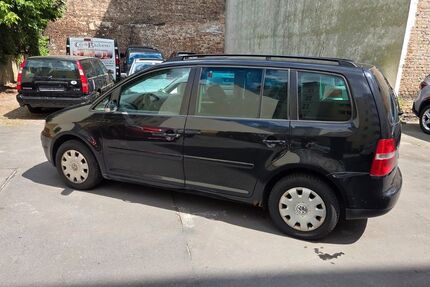 VW Touran 360.547 km 1.490 &euro; Berlin 10585