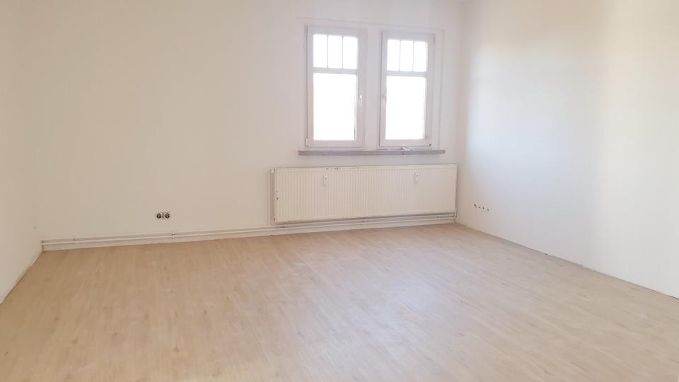 Dachgeschoßwohnung Artern - 3 Zimmer, 105 m&sup2;, 600&euro; | Angebot:21974663