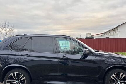 BMW X5 M50 182.045 km 27.999 &euro; Budenheim 55257
