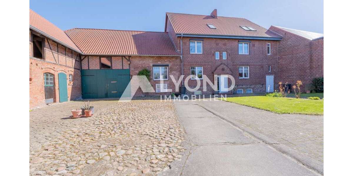 Einfamilienhaus Oebisfelde / Lockstedt Lockstedt - 10 Zimmer, 248 m&sup2;, 350.000&euro; | Angebot:26449740