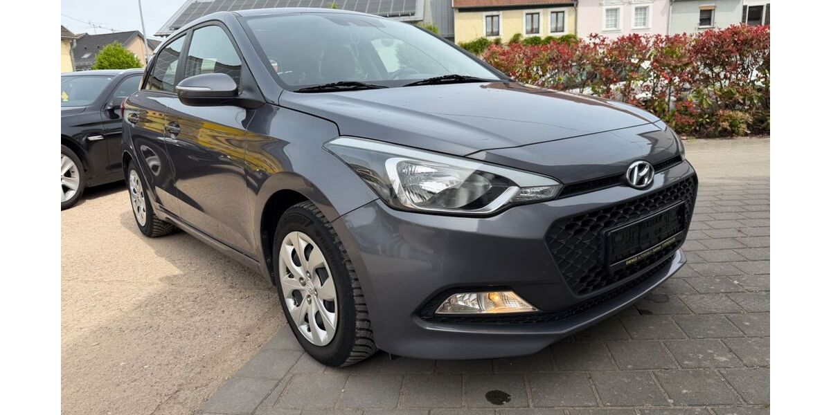 Hyundai i20 81.800 km 10.100 &euro; Saarlouis 66740