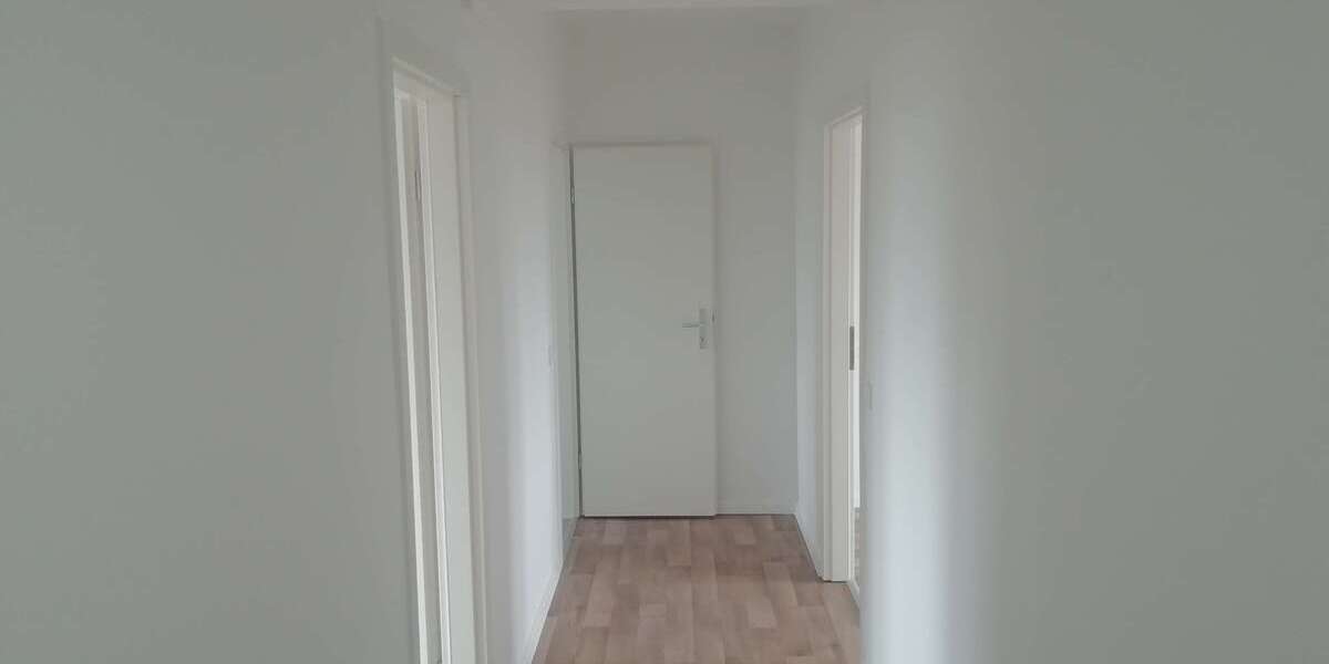 2 Zimmer Wohnung mit Einbauküche und Garage optional! - Hochparterre Galenbeck Sandhagen | Angebot:19552806