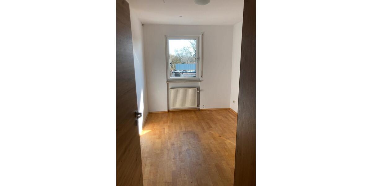 Etagenwohnung Wendelstein - 1 Zimmer, 35 m&sup2;, 550&euro; | Angebot:25392067