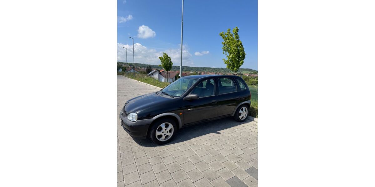 Opel Corsa 113.600 km 1.350 &euro; Mühlacker 75417