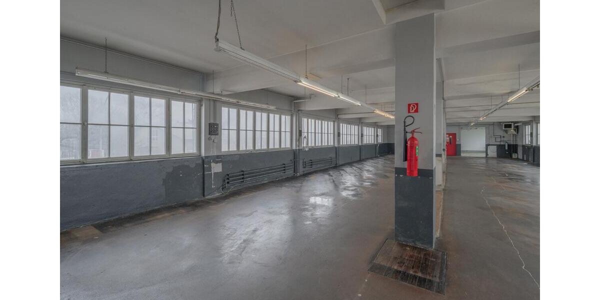Gewerbeobjekt Villingen-Schwenningen Schwenningen - 2.082&euro; | Angebot:26227770