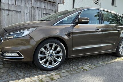 Ford S-Max 121.700 km 14.900 &euro; Passau 94032