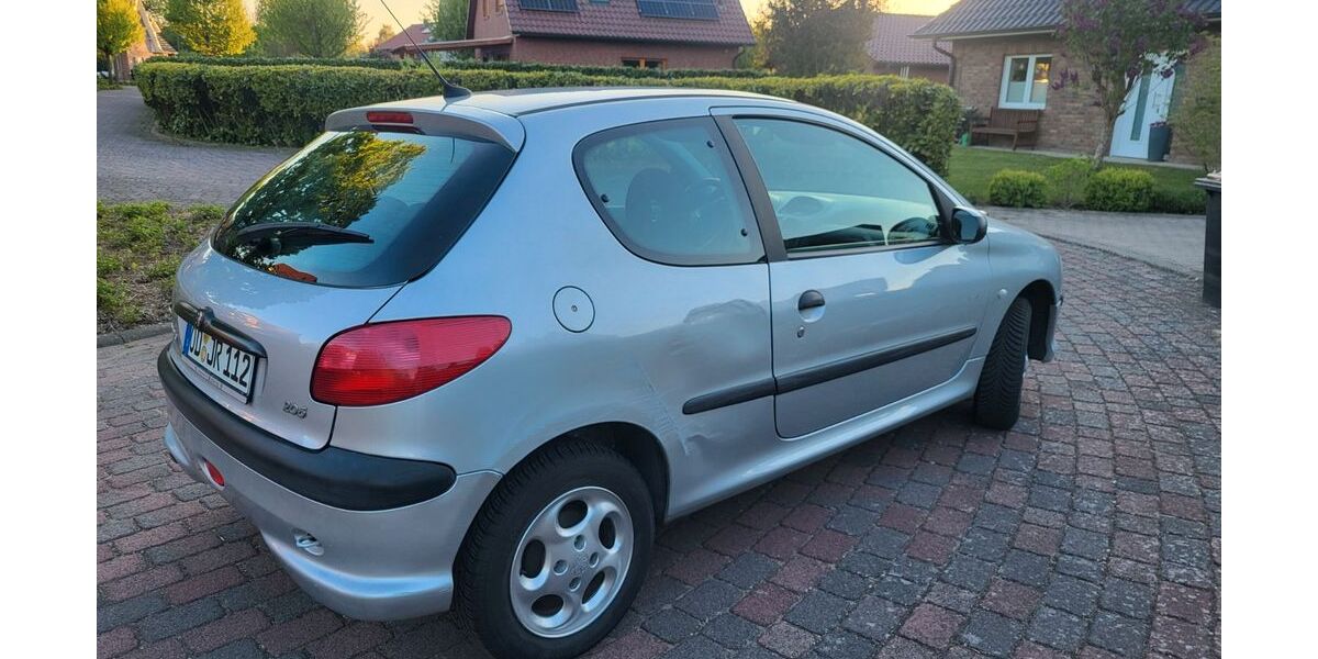 Peugeot 206 78.800 km 1.900 &euro; Schiphorst 23847