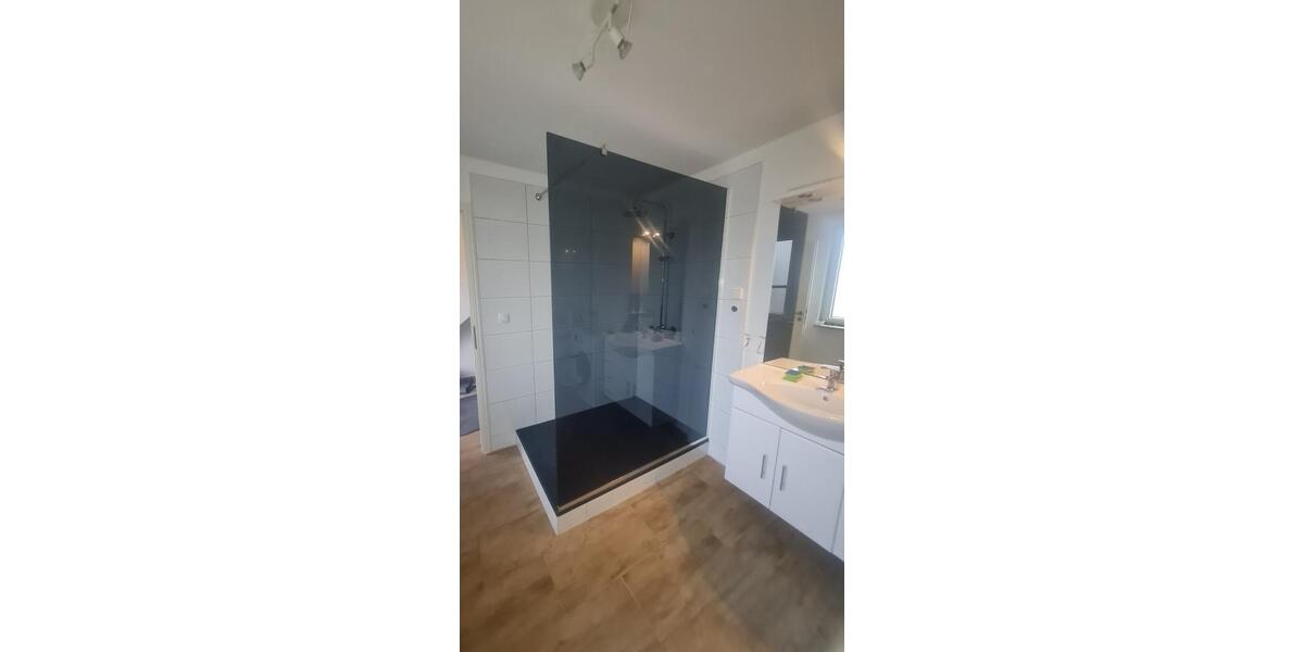 Gepflegtes Zweifamilienhaus mit gut vermieteter Ferienwohnung. zimmer